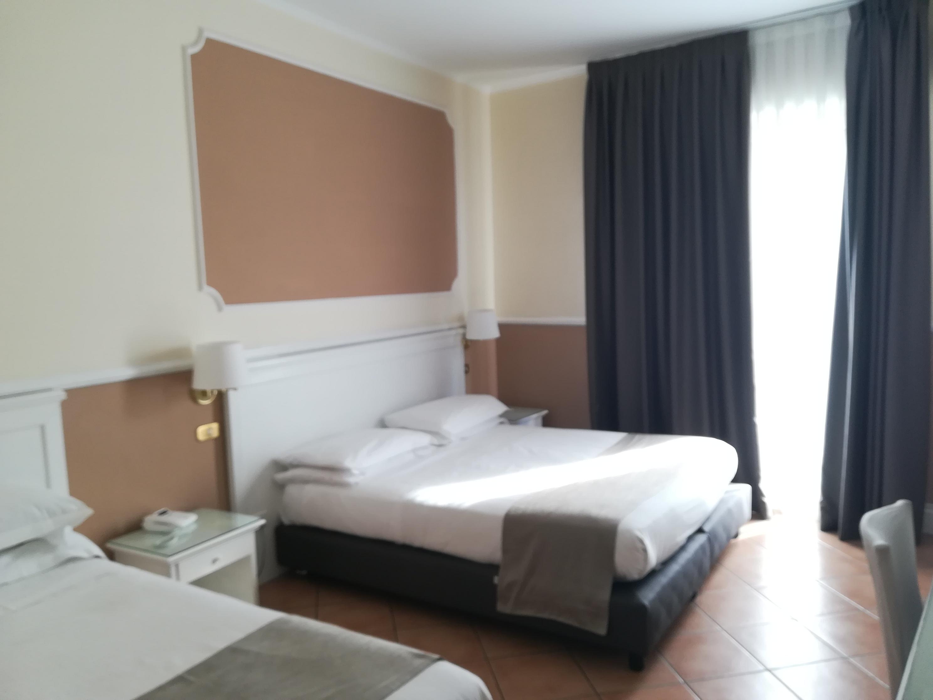 Hotel Leopardi Неаполь Экстерьер фото