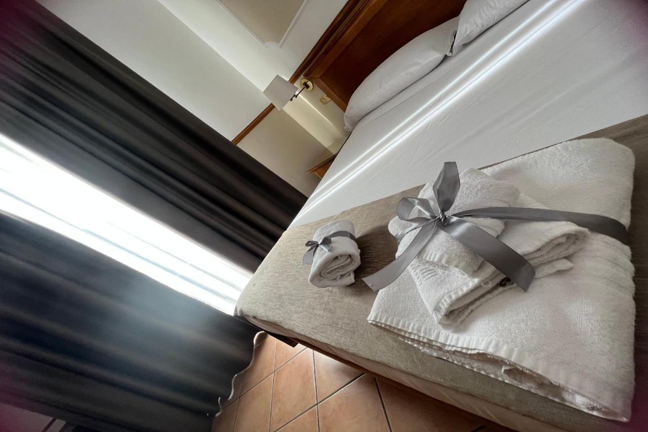 Hotel Leopardi Неаполь Экстерьер фото
